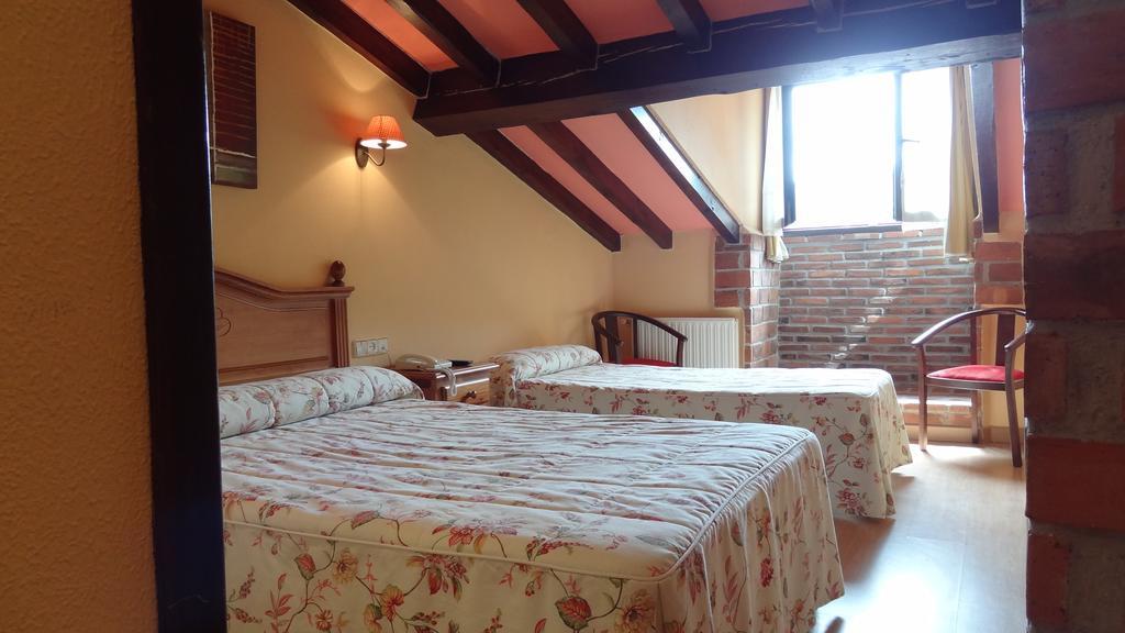 Conjunto Hotelero La Pasera Soto De Cangas Rom bilde