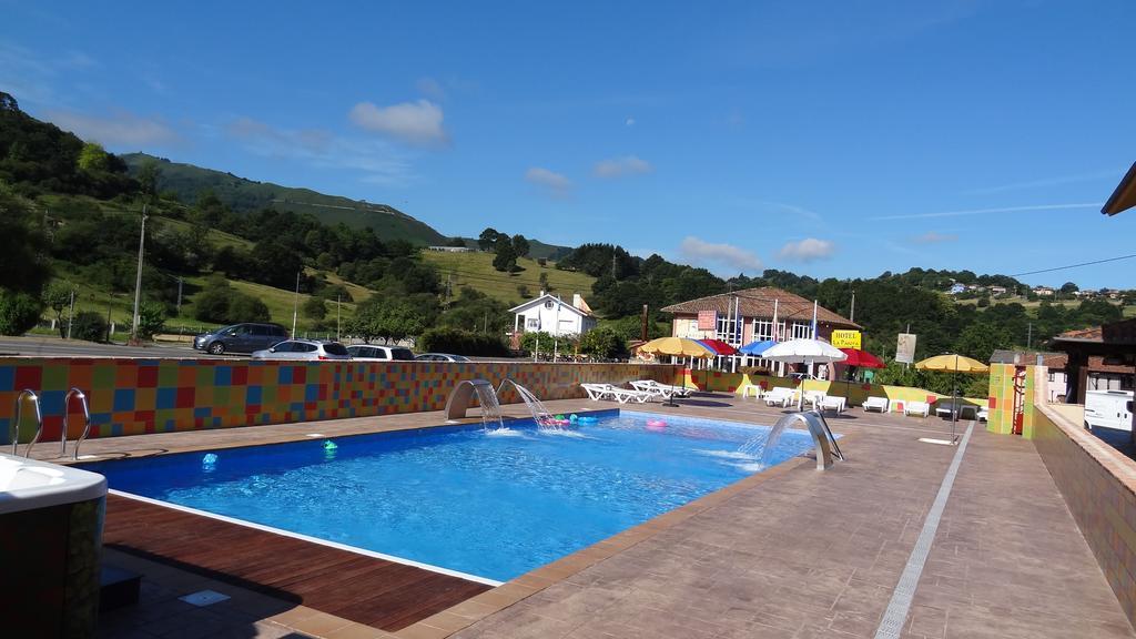 Conjunto Hotelero La Pasera Soto De Cangas Eksteriør bilde